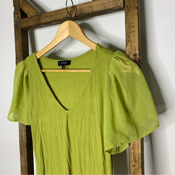 1. State Green Flutter Sleeve Fitted Blouse - Picture 2 of 5